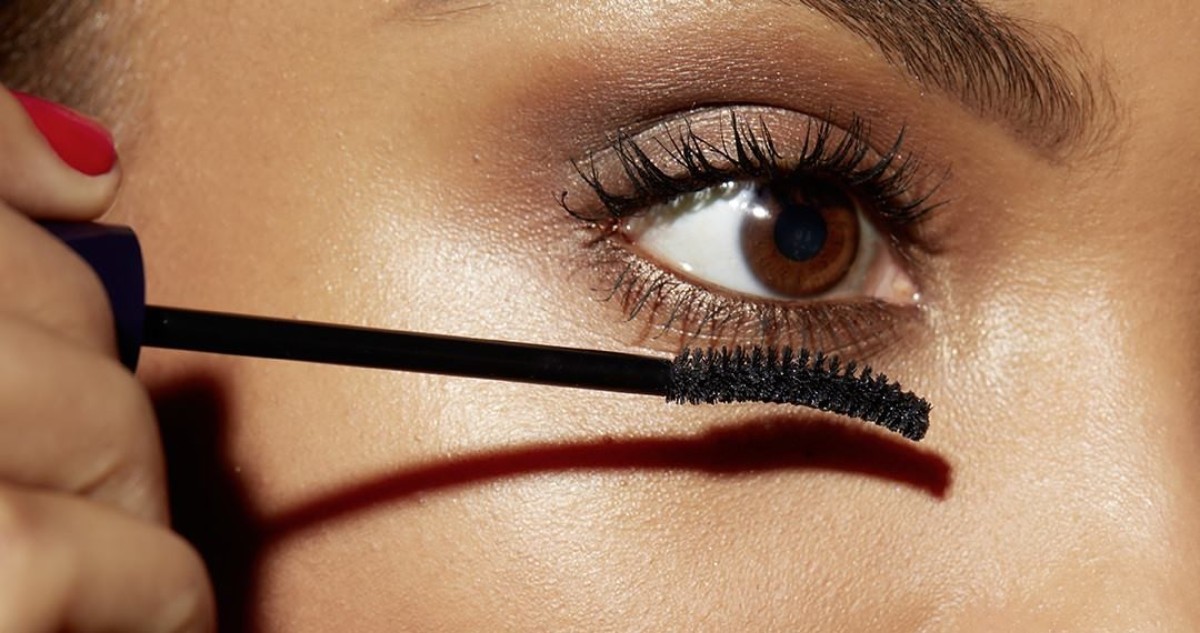How To Choose The Best Mascara For Your Lashes Fabbon