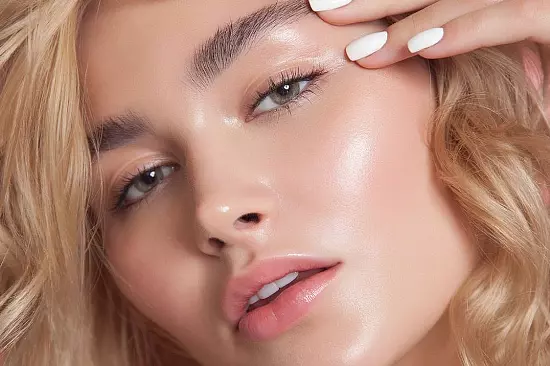 Tips To Make Your Skin Glow Without Makeup