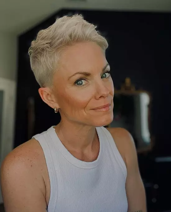 Trendy Short Haircuts For Women Over 65