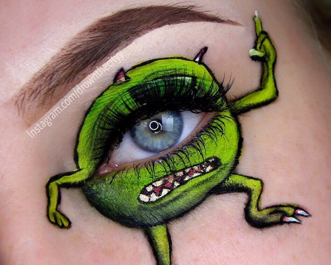 This Makeup Artist Is Giving A New Meaning To Eye Makeup!