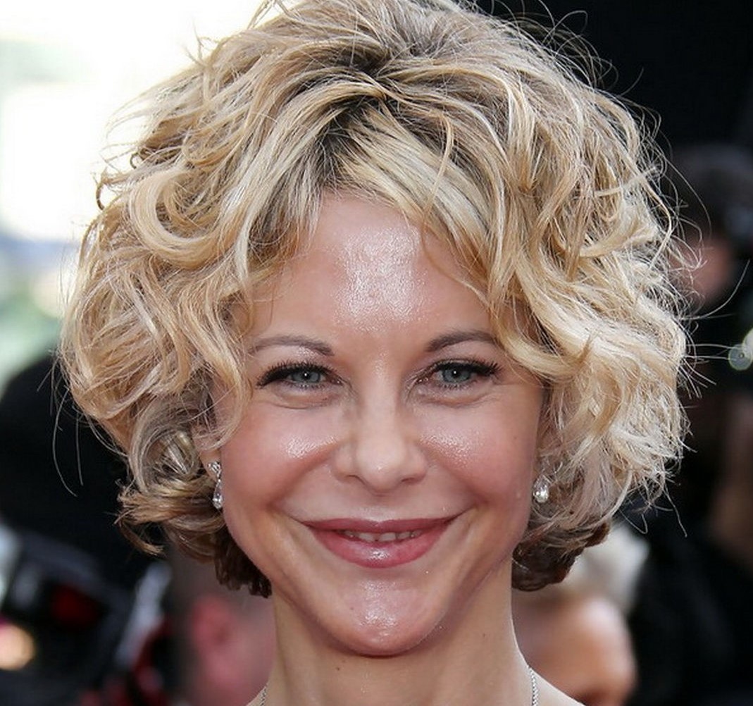 short haircuts for women over 50 with curly hair