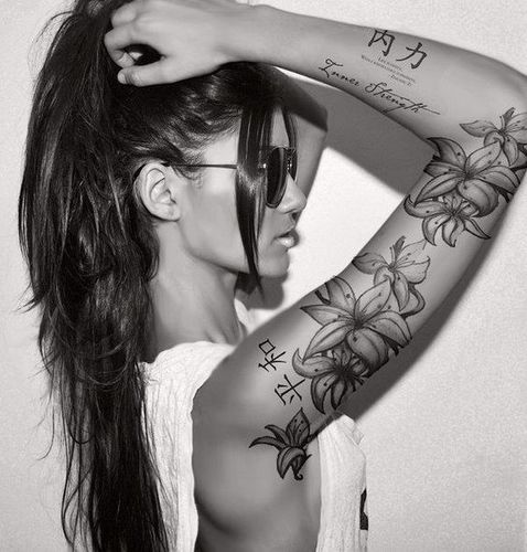 55 Stunning Black And White Tattoo Ideas For Women