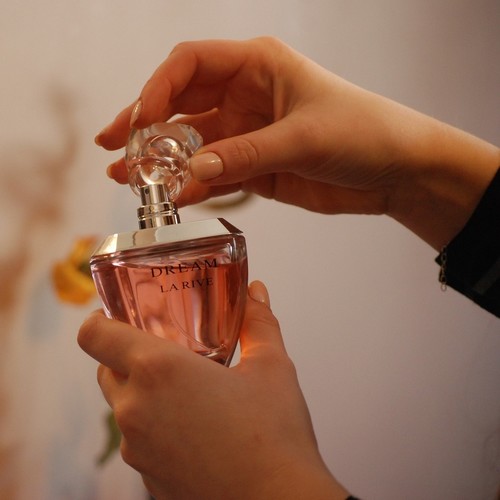 5 Ways to Check If Your Perfume is Authentic