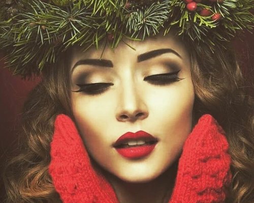 6 Best Christmas-Inspired Eye Makeup Looks This Festive Season!