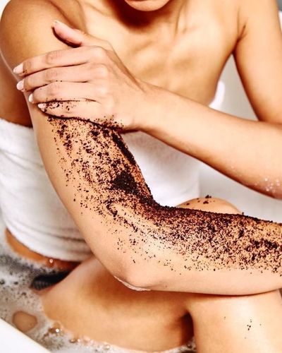 A Complete Guide On How To Exfoliate Your Skin