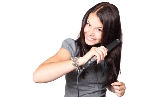 15 Best Shampoos For Straightened Hair In India