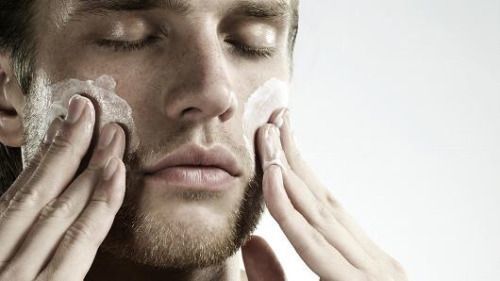 15 Best Face Washes For Men In India
