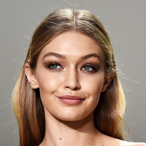 Gigi Hadid Diet Plan And Fitness Routine For A Toned Body 