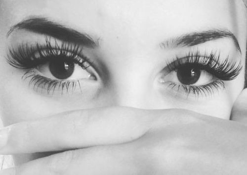 Eyelashes Extensions