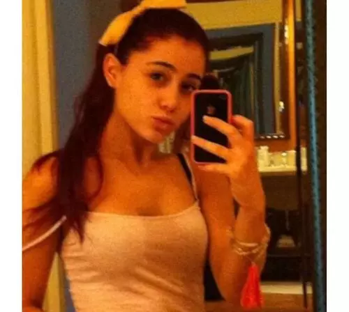 3_Ariana_Grande_No_Makeup