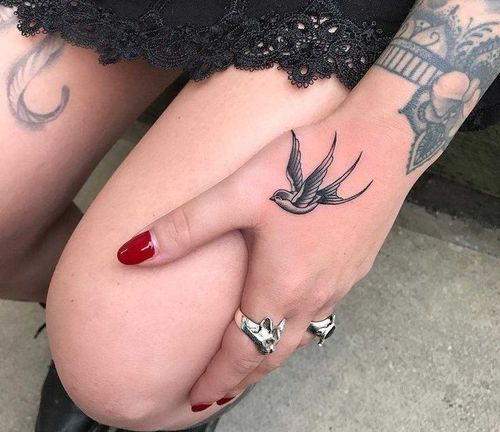 10 Amazing Swallow Tattoo Designs  Their Meaning  alexie