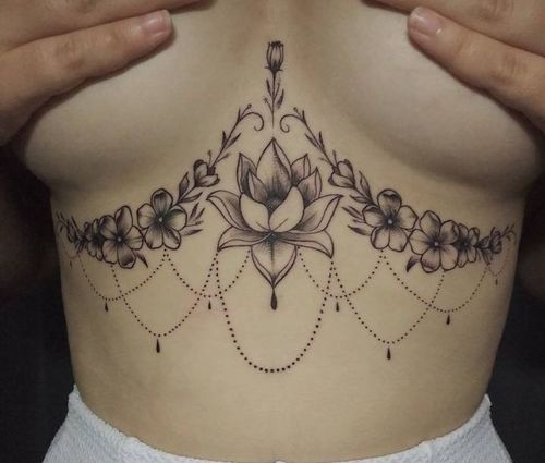 Under boob tattoo and chest #theartofvic #underboobtattoo #ink