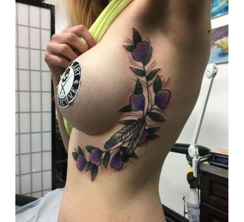 38 Gorgeous Tattoos Between Boobs