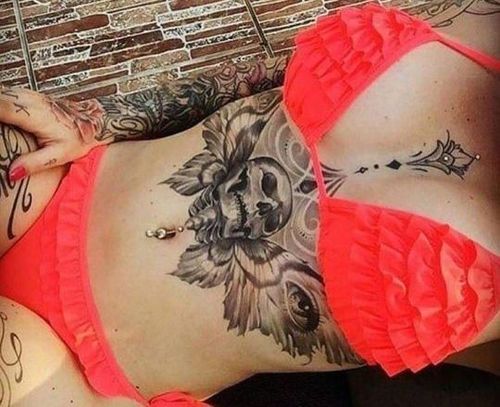 76_Under_Boob_Tattoo_Designs