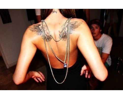 20_Back_Tattoos_for_Girls