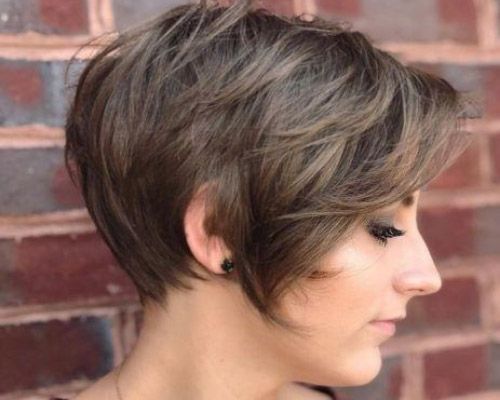 45 Hairstyles for Round Faces  Best Haircuts for Round Face Shape