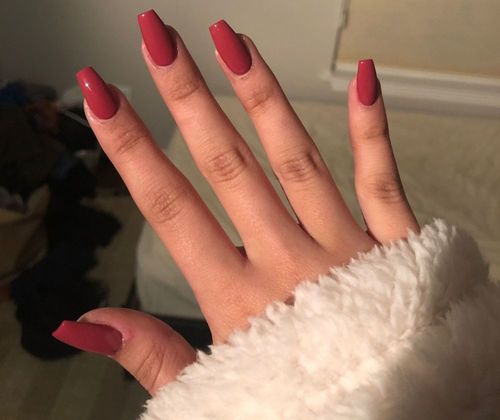 The 9 Best Valentine's Day Nail Colors for 2023 | Who What Wear