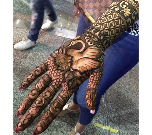 27_Mehndi_Designs_For_Hands