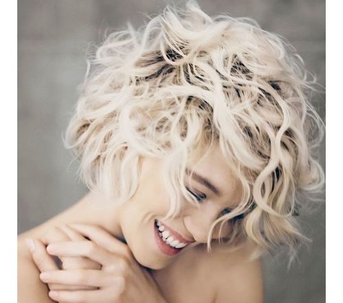 30 Stylish Short, Curly Hairstyles for Older Women