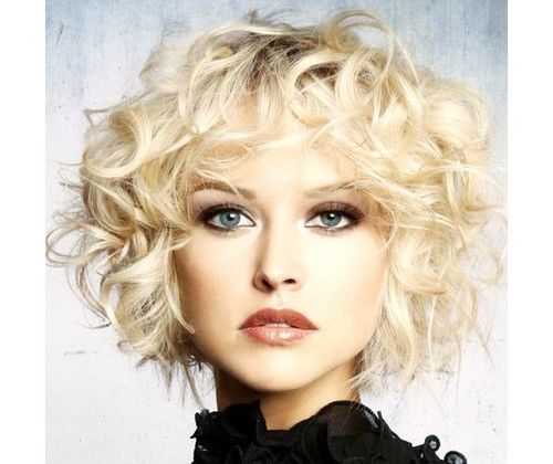 42_Short_Curly_Hairstyles