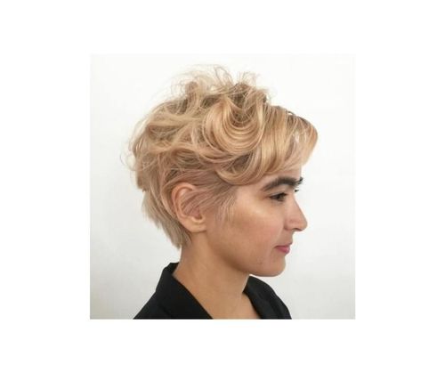 48_Short_Curly_Hairstyles