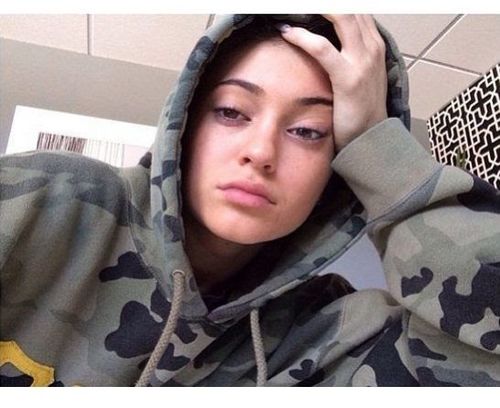 13_Kylie_Jenner_No_Makeup