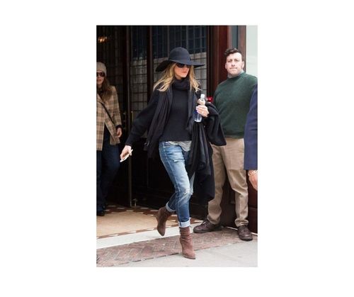 18_Jennifer_Aniston_Outfits