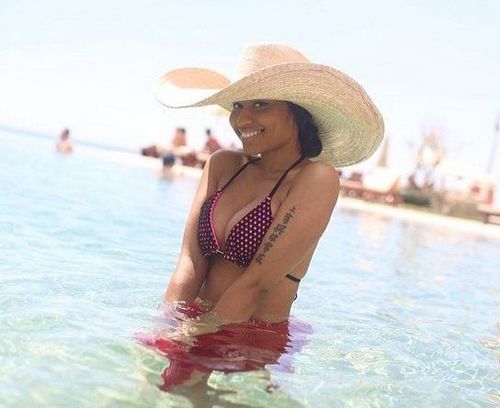 21_Nicki_Minaj_No_Makeup