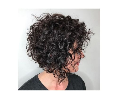 9_Bob_Cut_For_Curly_Hair