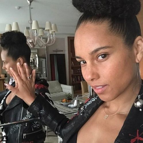 15_Alicia_Keys_No_Makeup