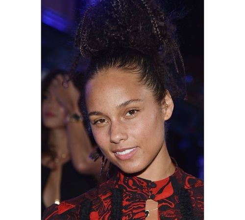 16_Alicia_Keys_No_Makeup