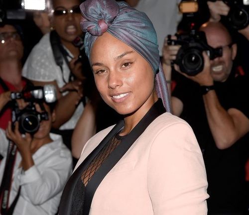 20_Alicia_Keys_No_Makeup