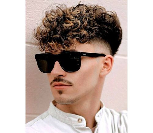 5_Best_Curly_Hairstyles_For_Men