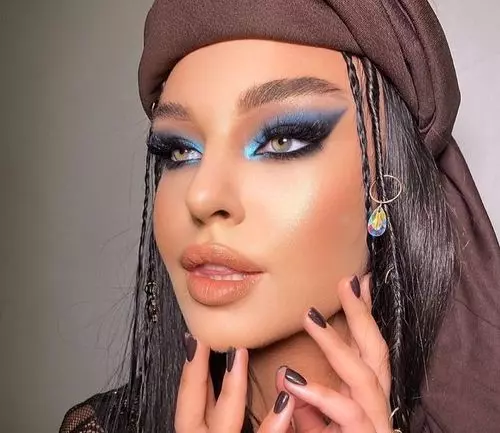 14_Blue_Eyeshadow_Looks