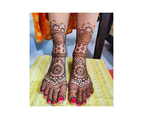 3_Leg_Mehndi_Designs