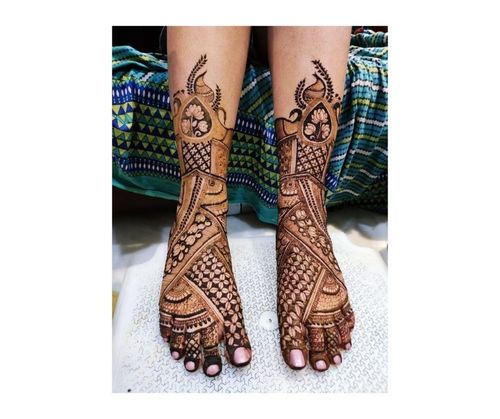 45+ Latest Bridal Leg Mehndi Designs That We Are Gushing Over - SetMyWed