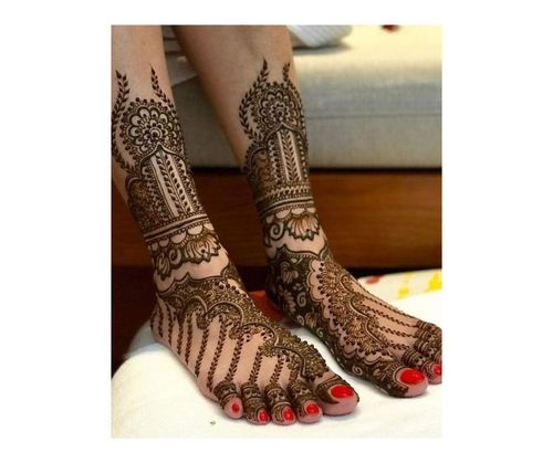 8_Leg_Mehndi_Designs