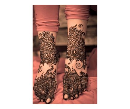 9_Leg_Mehndi_Designs