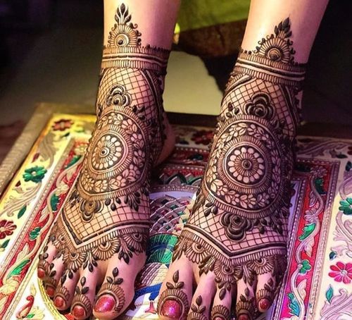 12_Leg_Mehndi_Designs