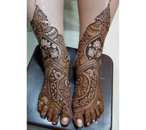 61 Spectacular Leg Mehndi Designs - 2023 (with Images) | Fabbon