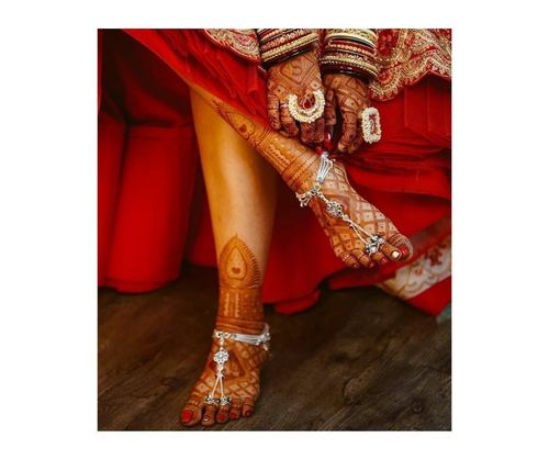 25_Leg_Mehndi_Designs