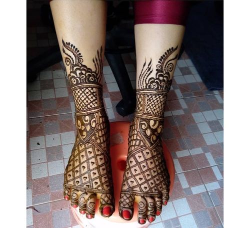 11 Latest Bridal Mehndi Designs You'll Want To Look At For Your 2018  Wedding! - The Urban Life