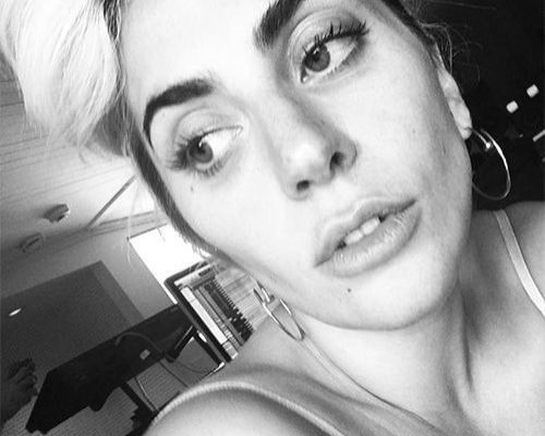 1_Lady_Gaga_No_Makeup