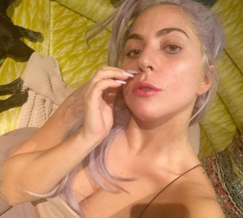 8_Lady_Gaga_No_Makeup