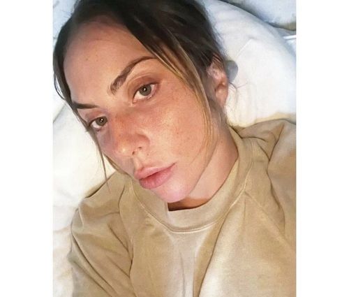 12_Lady_Gaga_No_Makeup