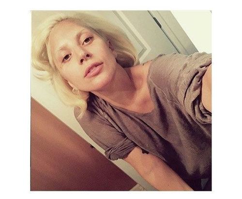 24_Lady_Gaga_No_Makeup
