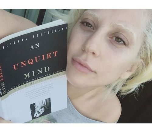 25_Lady_Gaga_No_Makeup