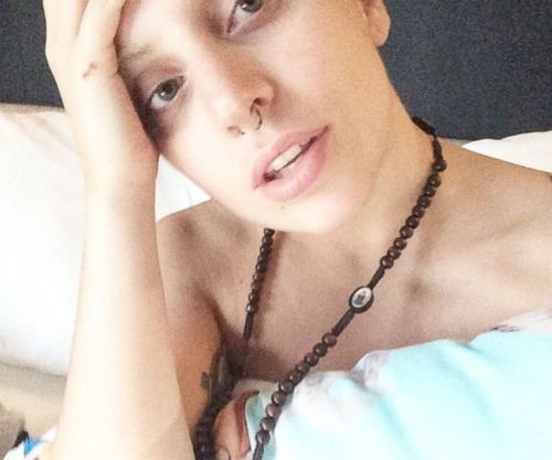 38_Lady_Gaga_No_Makeup