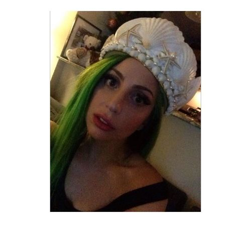 40_Lady_Gaga_No_Makeup
