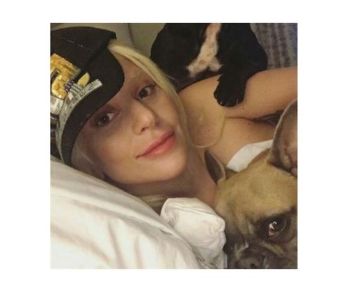 41_Lady_Gaga_No_Makeup